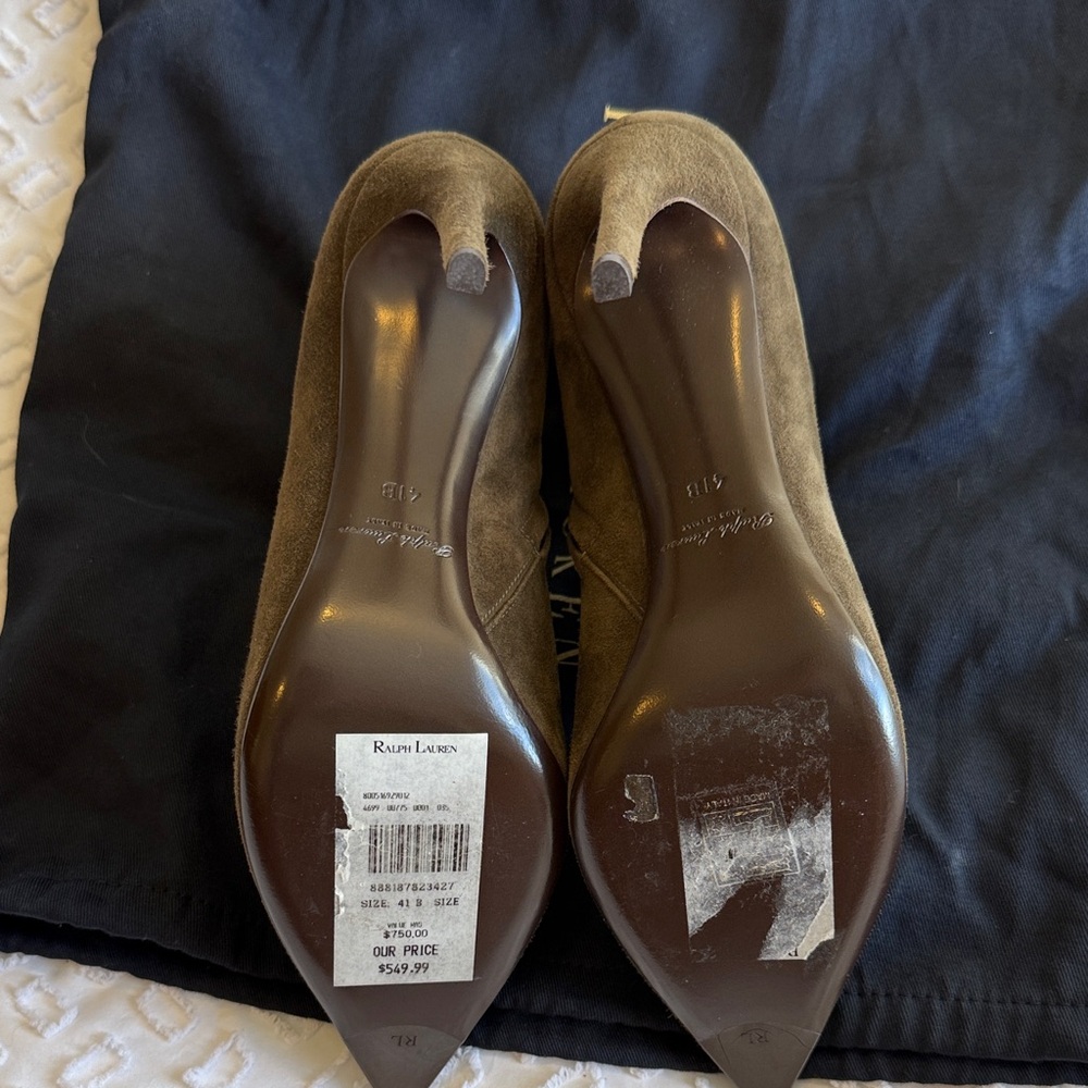 Ralph Lauren Purple Label Olive Green Suede Booties - Picture 6 of 6
